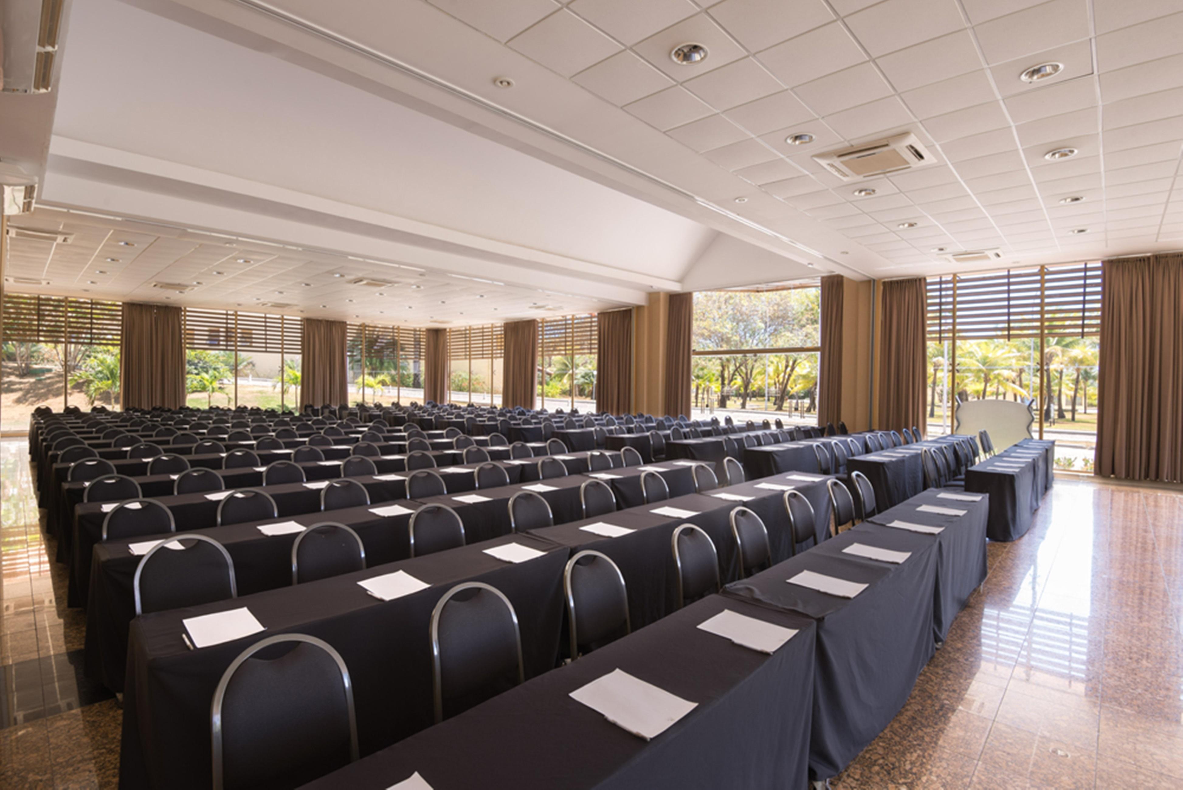 Vila Gale Cabo Кабу-ді-Санту-Агостінью Екстер'єр фото The main conference room