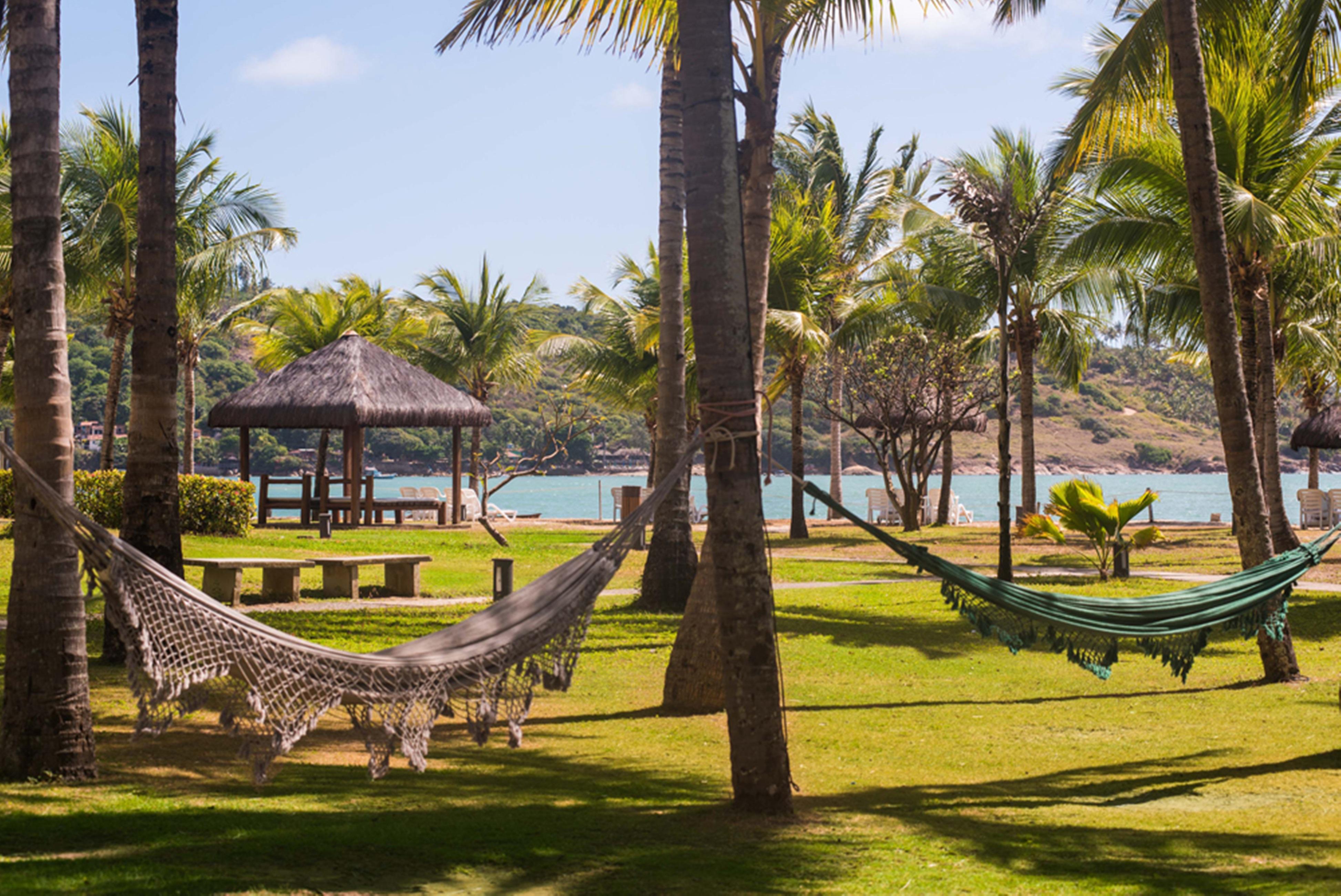 Vila Gale Cabo Кабу-ді-Санту-Агостінью Екстер'єр фото Hammocks at the beach