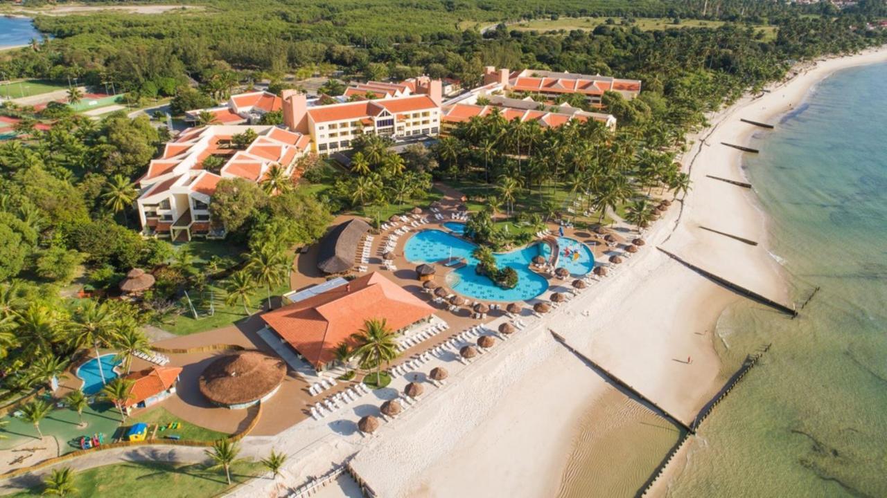 Vila Gale Cabo Кабу-ді-Санту-Агостінью Екстер'єр фото Aerial view of the resort
